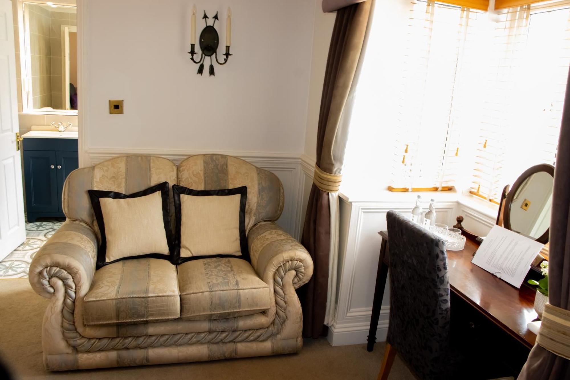 Hotel The Lord Bute Highcliffe Exterior foto